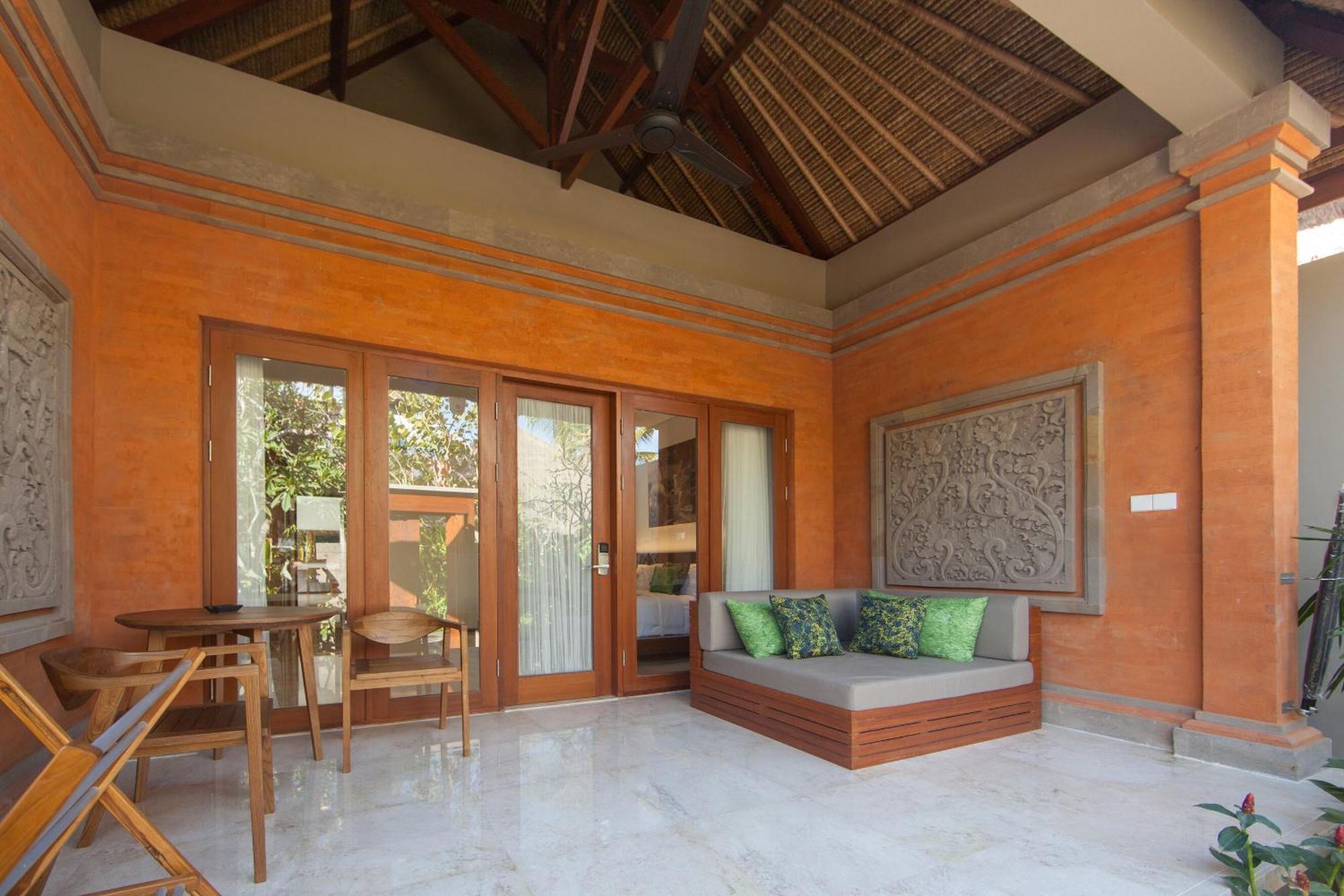 Legian Beach Hotel Екстер'єр фото